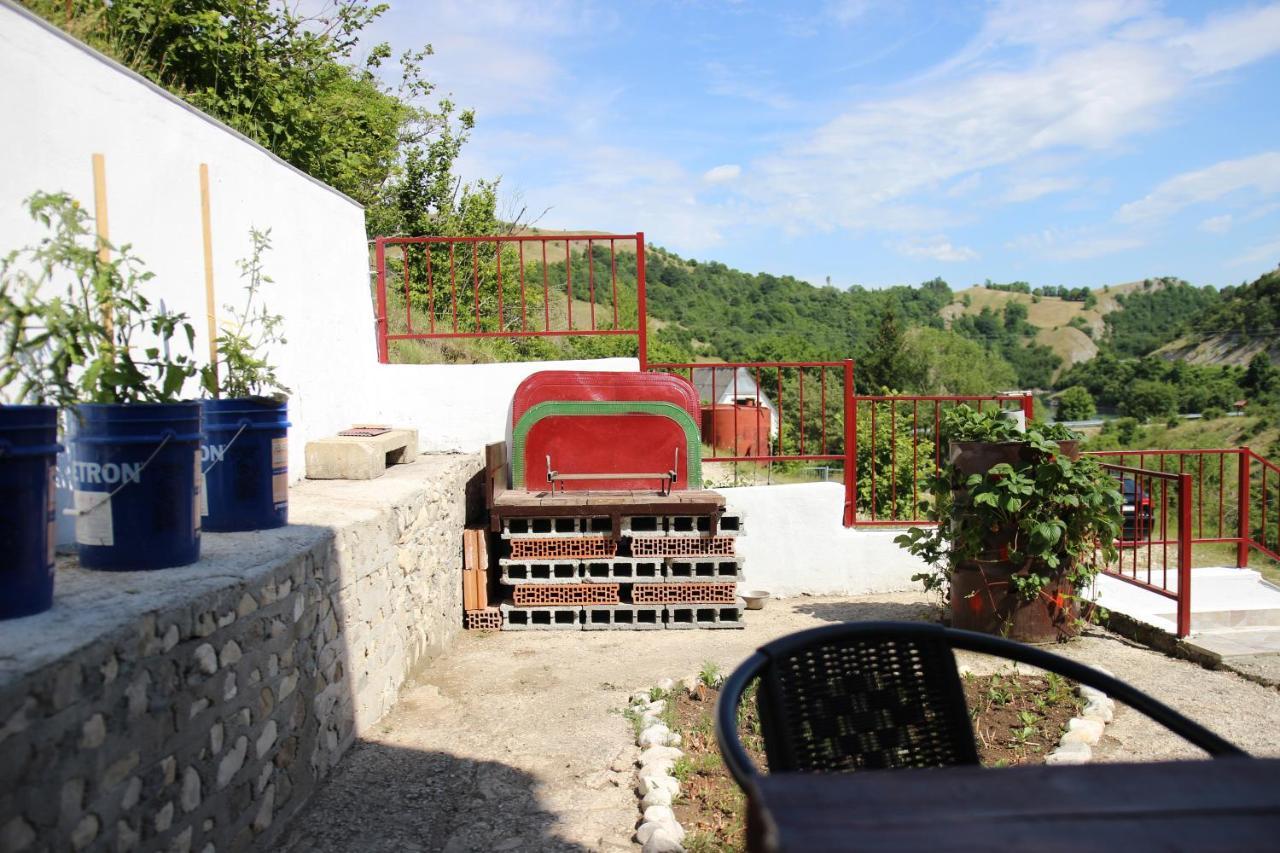 Villa Vikendica "Oaza Mira" Gacko Exterior foto