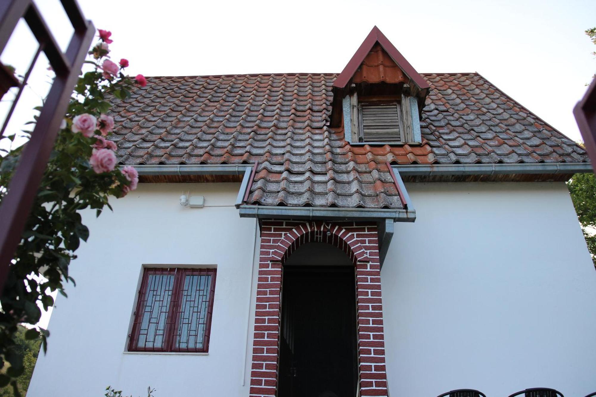 Villa Vikendica "Oaza Mira" Gacko Exterior foto